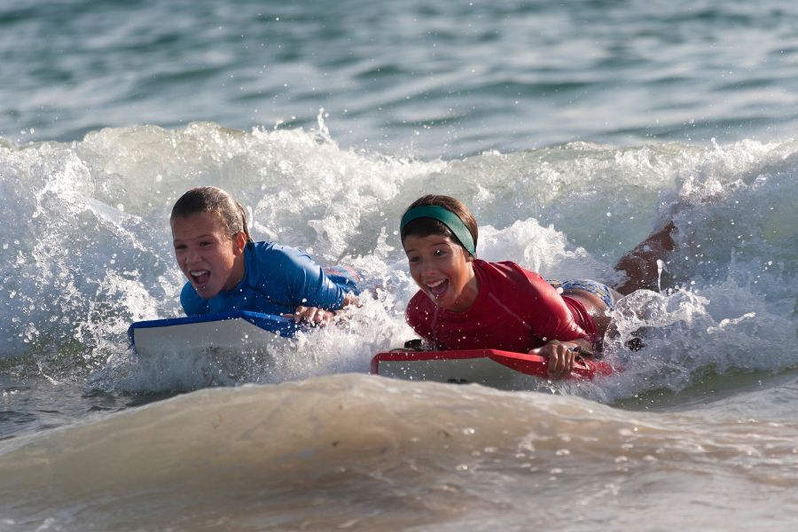 Kursy surfowania dla dzieci - gdzie zapisać pociechę?